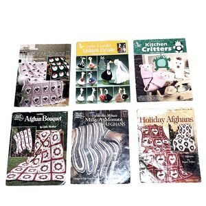 Vintage Crochet Craft Lot of 6 Leaflet Booklets Grannycore Cottagecore Projects